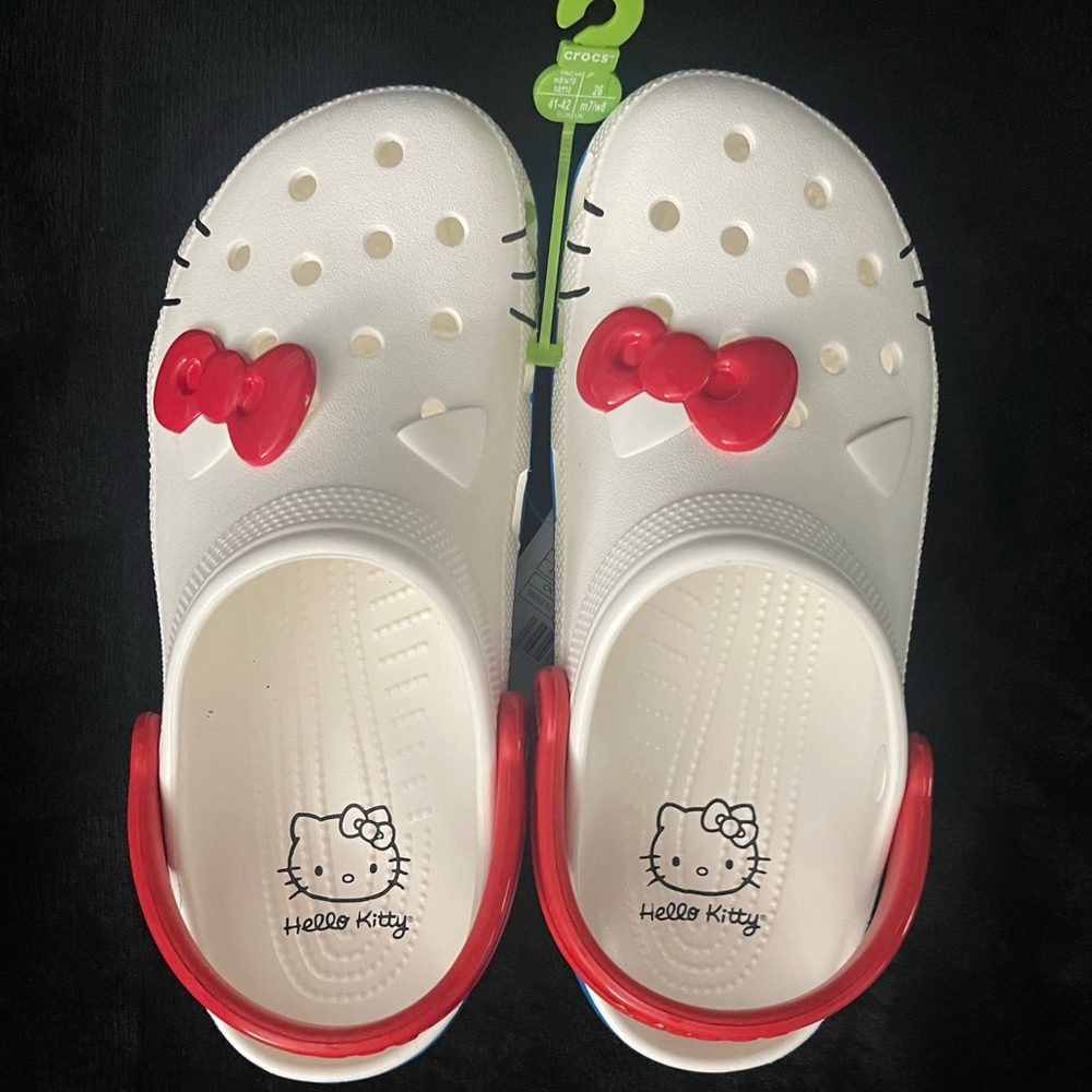 Hello Kitty Crocs